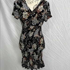 Patrons of Peace fitted floral Midi Dress